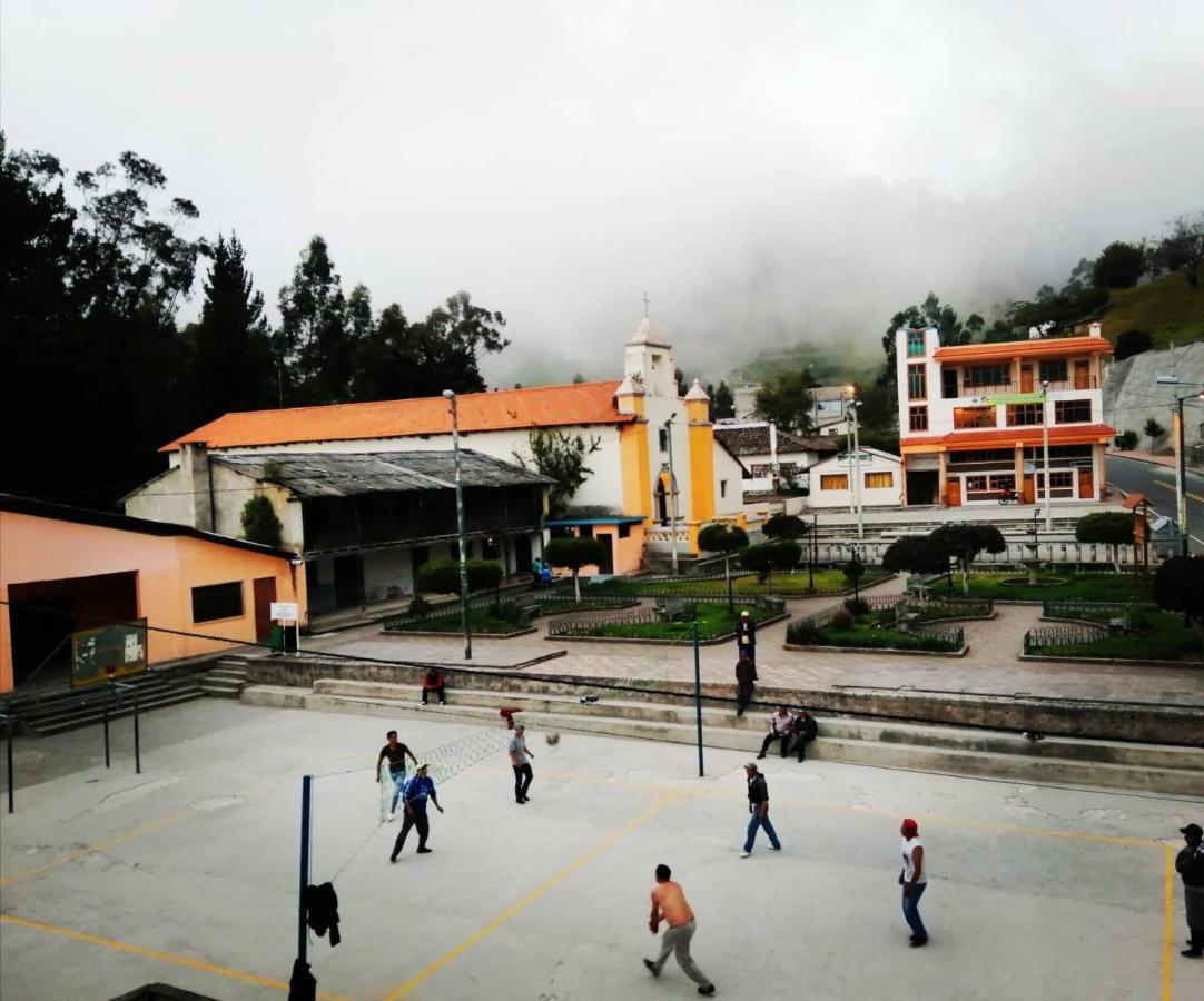 Lagoon Hotel Chugchilán Dış mekan fotoğraf